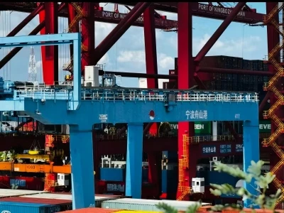 Cuidíonn Jiangsu Xurui Steel le Tógáil Nua Aerfoirt Catar